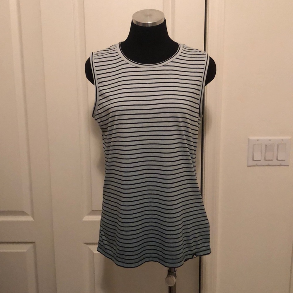 The North Face muscle Tee sz M